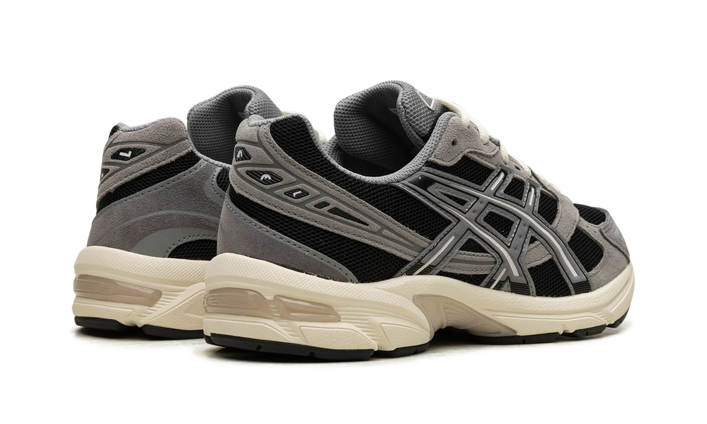 ASICS MENS Gel 1130 "Black Carbon" 1201A255 004 from Stadium Goods